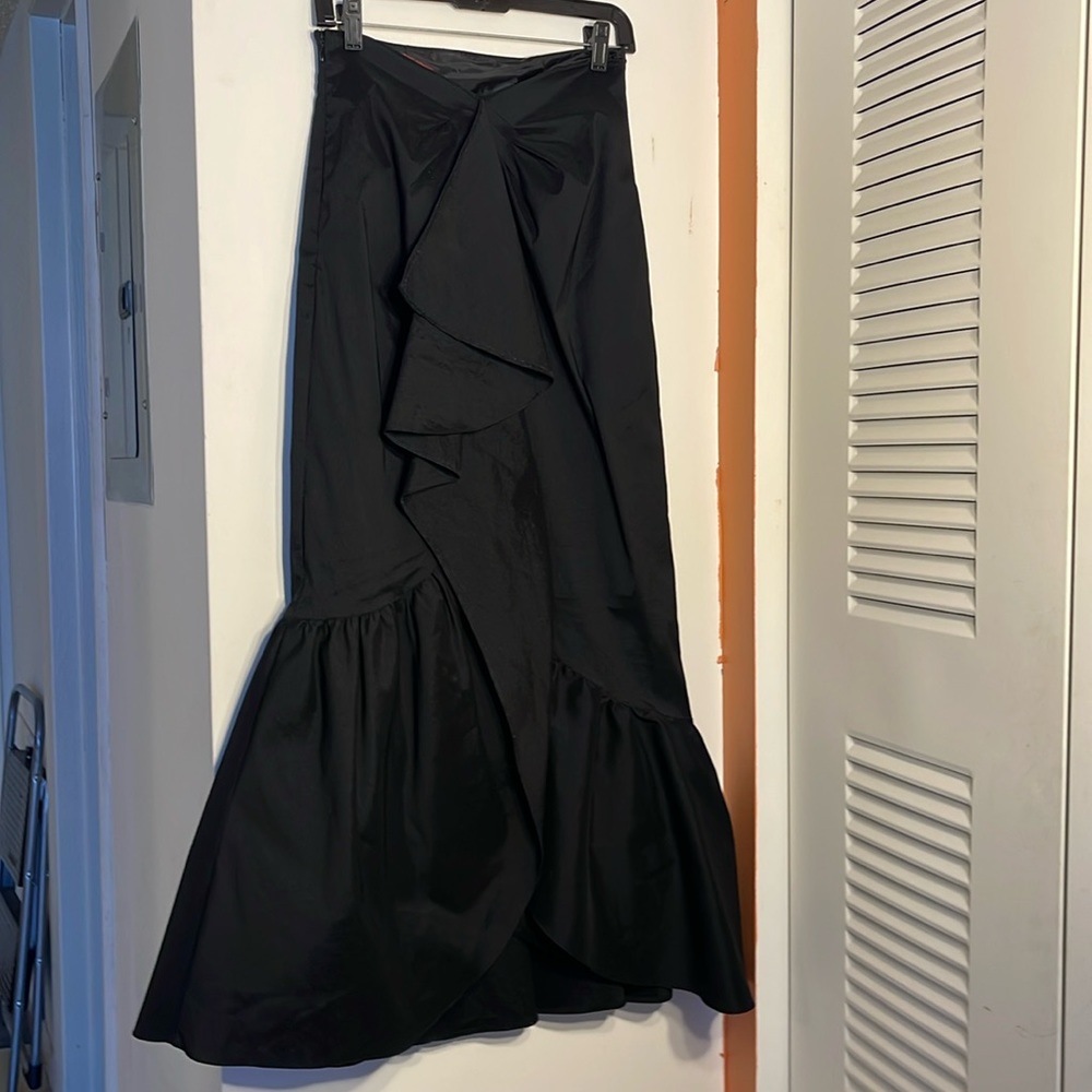 Black Mermaid Style Maxi Skirt